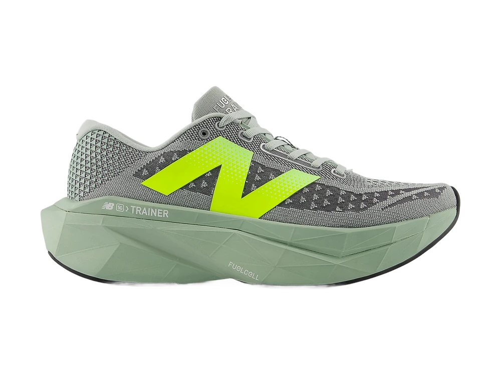 New Balance FuelCell SuperComp Trainer v3